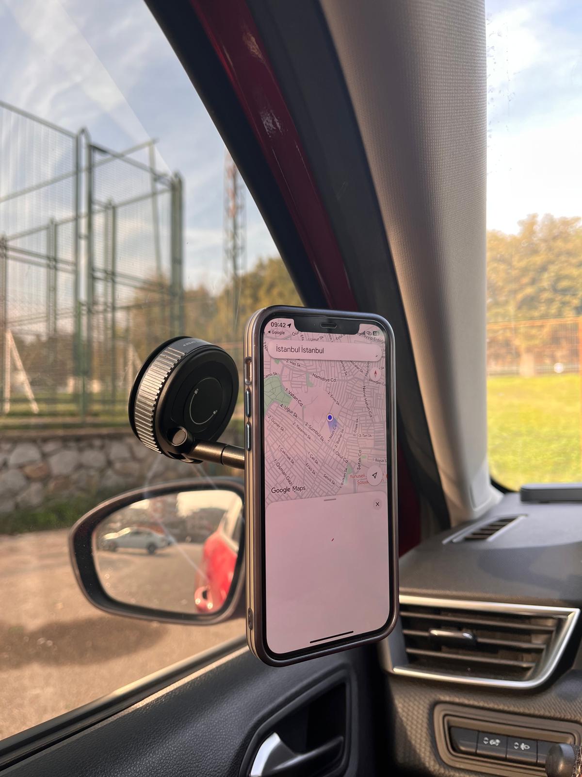 Vakumlu MagSafe Uyumlu Araç Telefon Tutucu | 360° Döner Manyetik Tasarım